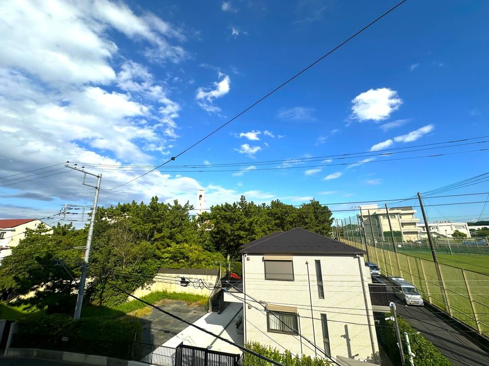 Renovated 2LDK Apartment Near Tsujido Beach, Chigasaki - Thumbnail 2