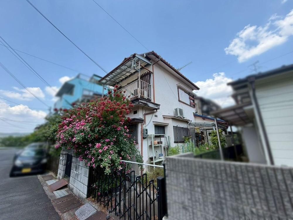 Land for Sale in Yamatokoriyama, Nara - 77m2 South-Facing Plot - Thumbnail 2