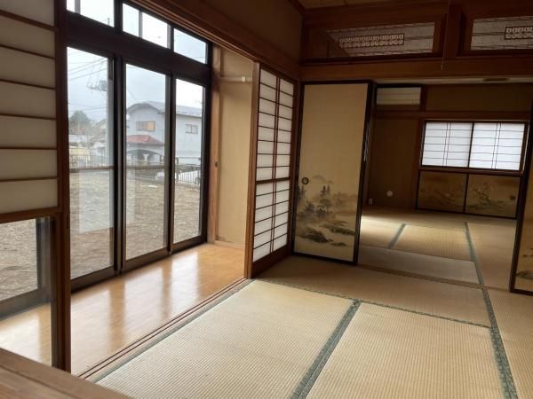 Renovated 3DK House in Nikko City with Large Garden - Thumbnail 2