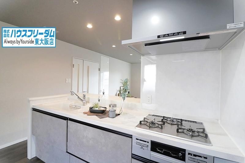4LDK Apartment for Sale in Higashiosaka, Osaka - 97m2 - Thumbnail 4