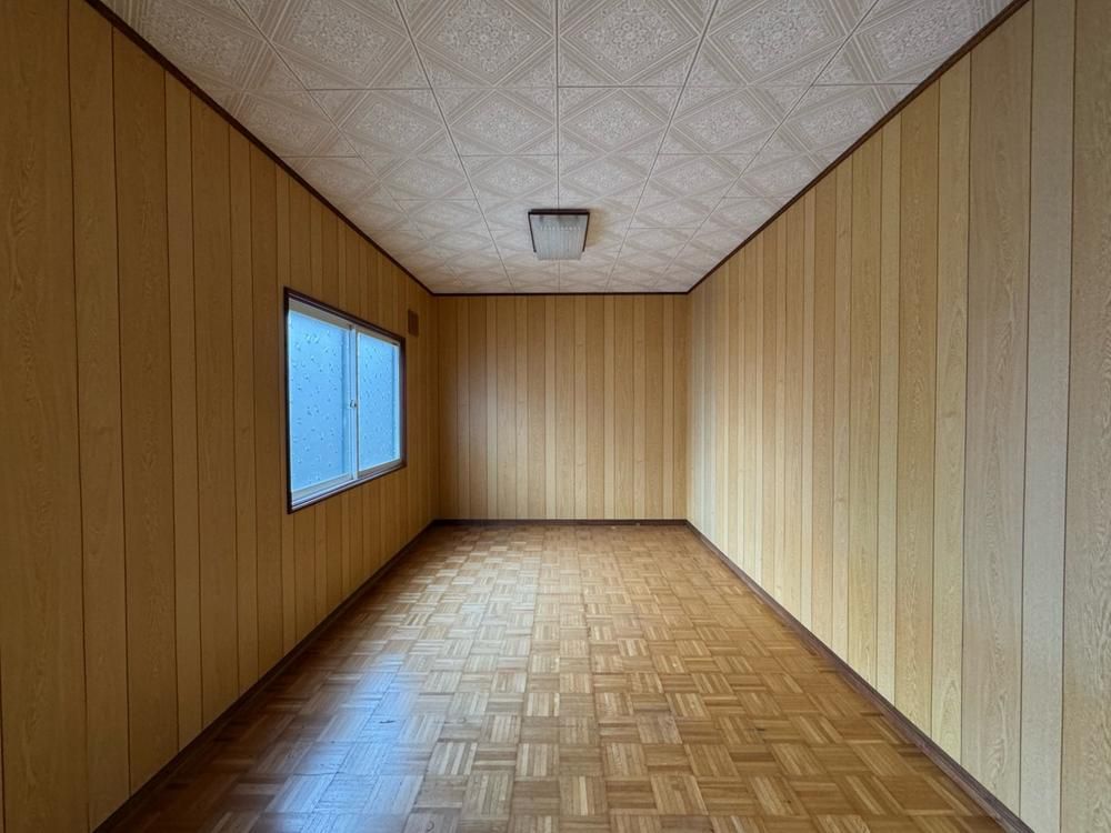 5LDK Used House for Sale in Iwanai, Hokkaido - 92.73m² - Thumbnail 2