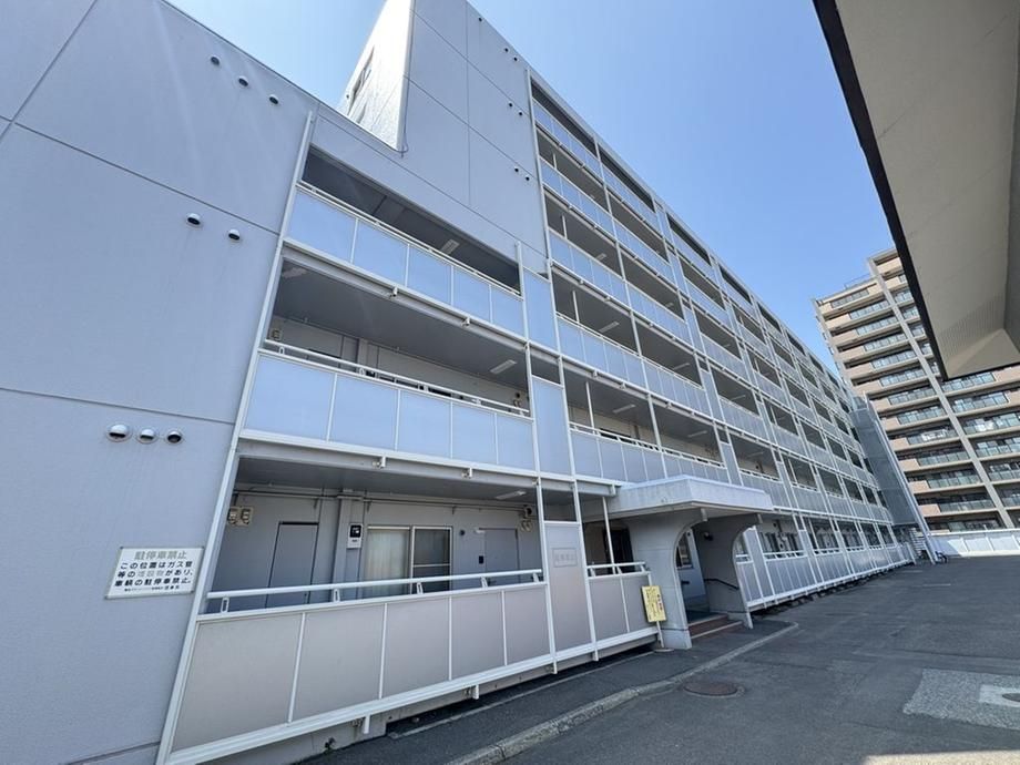 3LDK Apartment for Sale in Chuo-ku, Sapporo - 73.65m2 - Thumbnail 2