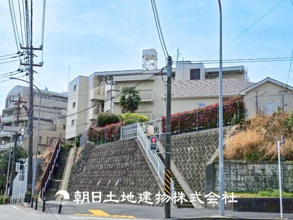 2LDK Apartment for Sale in Hodogaya Ward, Yokohama - Image 1