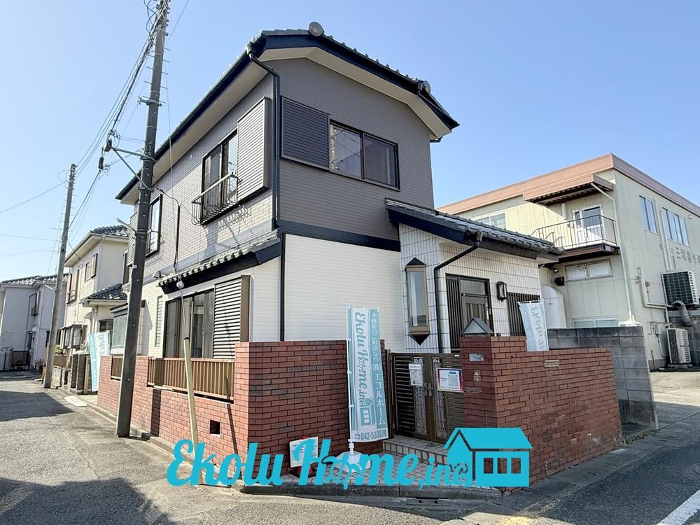 Renovated 3LDK House for Sale in Akiruno, Tokyo - Thumbnail 2