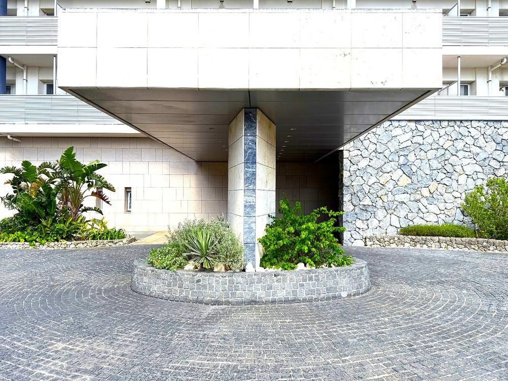 2LDK Apartment for Sale in Naha, Okinawa - 68.25 sqm - Thumbnail 3