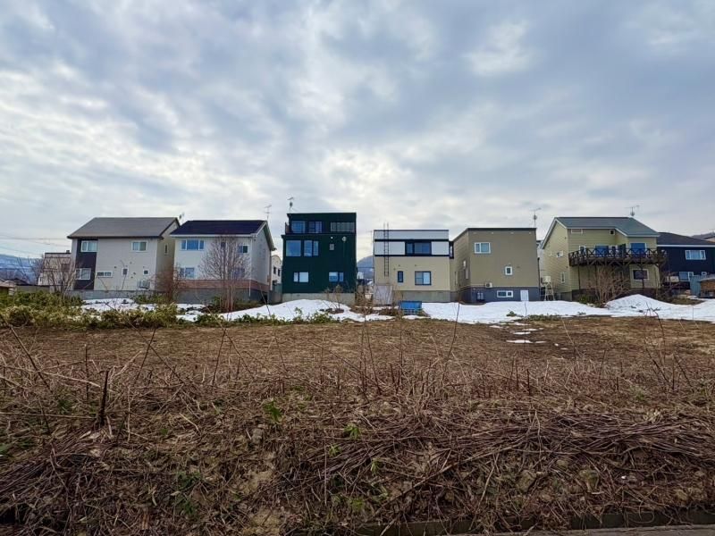 Land for Sale in Otaru, Hokkaido - 805 sqm with Sea Views - Thumbnail 2
