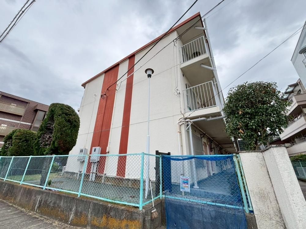 Renovated 2LDK Apartment for Sale in Kawasaki's Nakahara Ward - Thumbnail 4