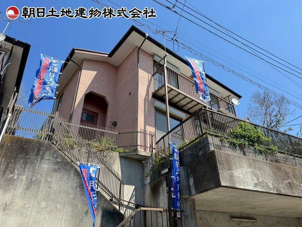 Renovated 4LDK House for Sale in Machida, Tokyo - Thumbnail 2