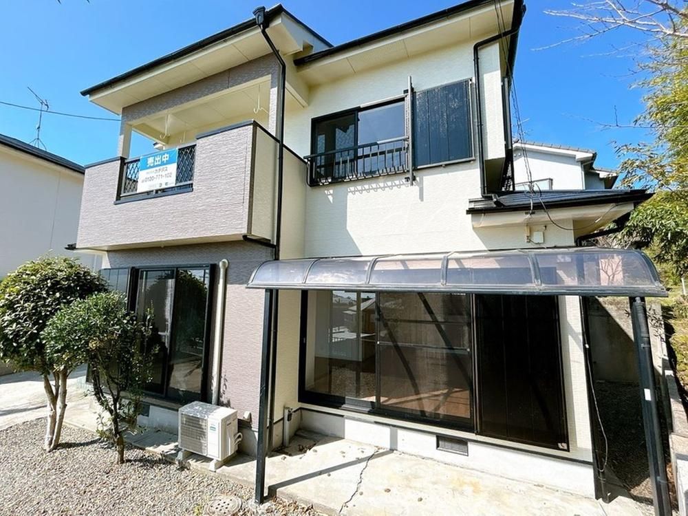 Renovated 3LDK House in Kagoshima City with 3-Car Parking - Thumbnail 2