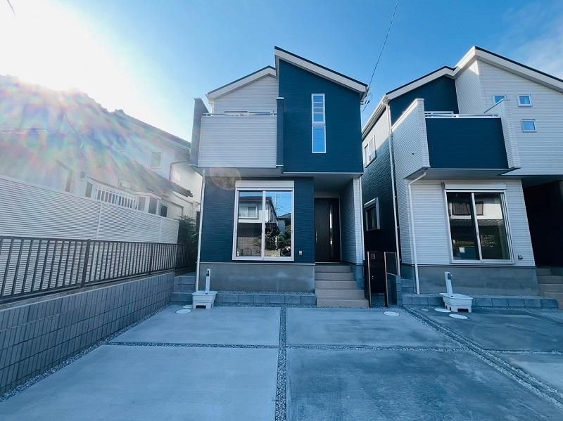 4LDK Detached House for Sale in Tokorozawa, Saitama - 105m² Land - Thumbnail 2