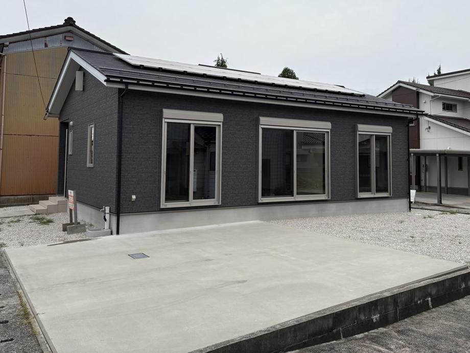 2LDK House with Solar Power near Nakagurikawa Station, Namerikawa - Thumbnail 3