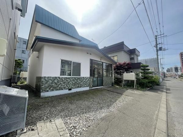Land for Sale in Shiroishi Ward, Sapporo - 231.7 m² Plot Near Subway - Thumbnail 2