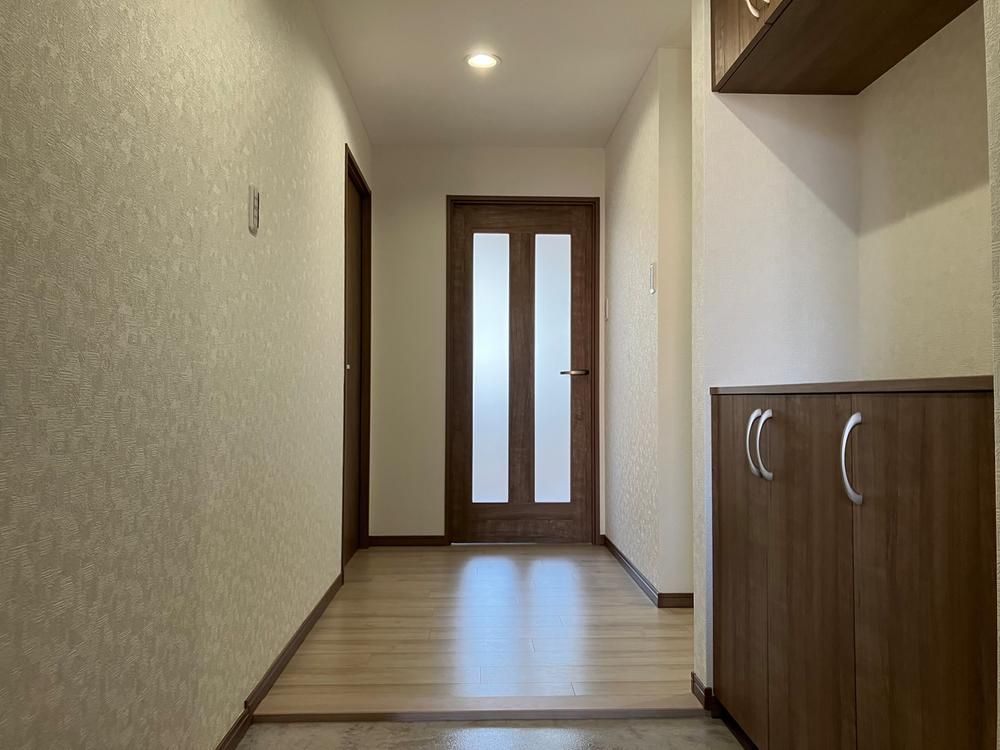 Renovated 4LDK Apartment for Sale in Ota Ward, Tokyo - Thumbnail 2