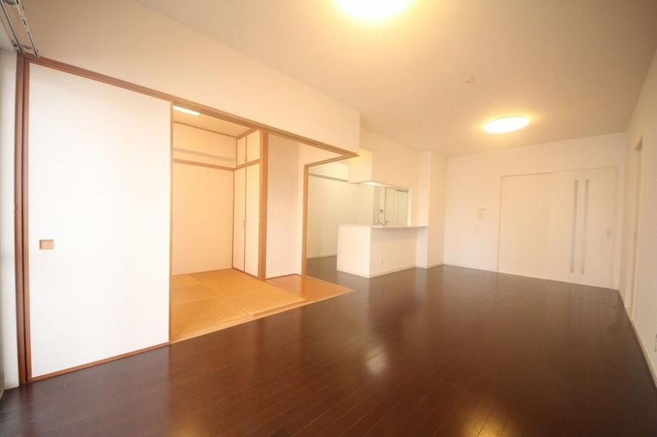 4LDK Apartment in Itoman, Okinawa - 80.26m2 - Thumbnail 2