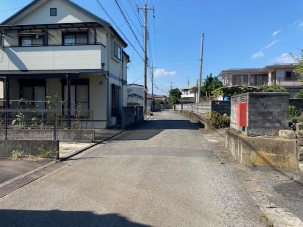 572.1 sqm Land Plot for Sale in Hamura, Tokyo - 35.8 Million Yen - Thumbnail 3