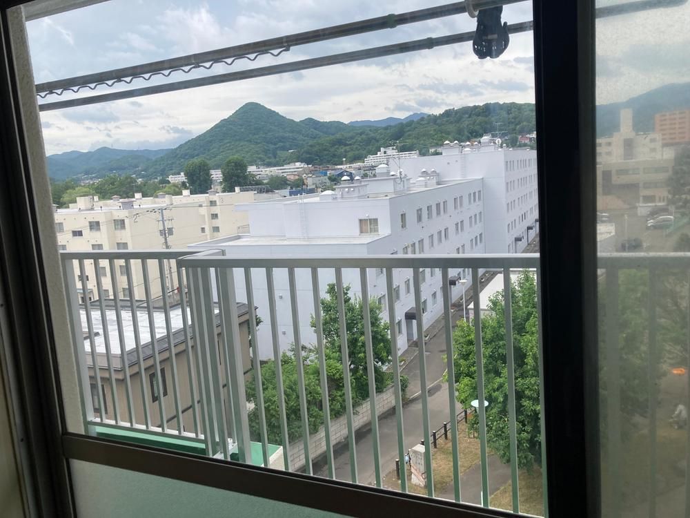 3LDK Apartment for Sale in Nishi-ku, Sapporo – 75m2 – 4.5 Million Yen - Thumbnail 4