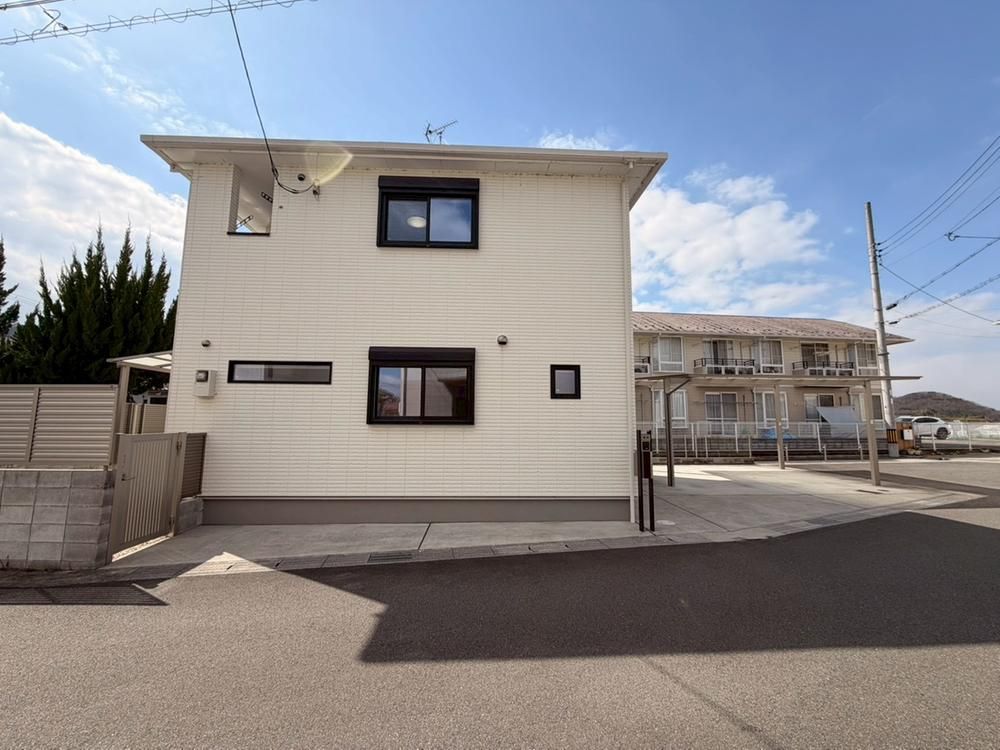 3LDK Used House for Sale in Kameoka, Kyoto - 89.63m² - Thumbnail 2
