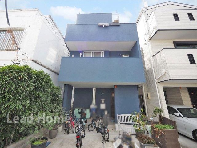 4LDK House for Sale in Shirokanedai, Minato-ku, Tokyo - Image 1