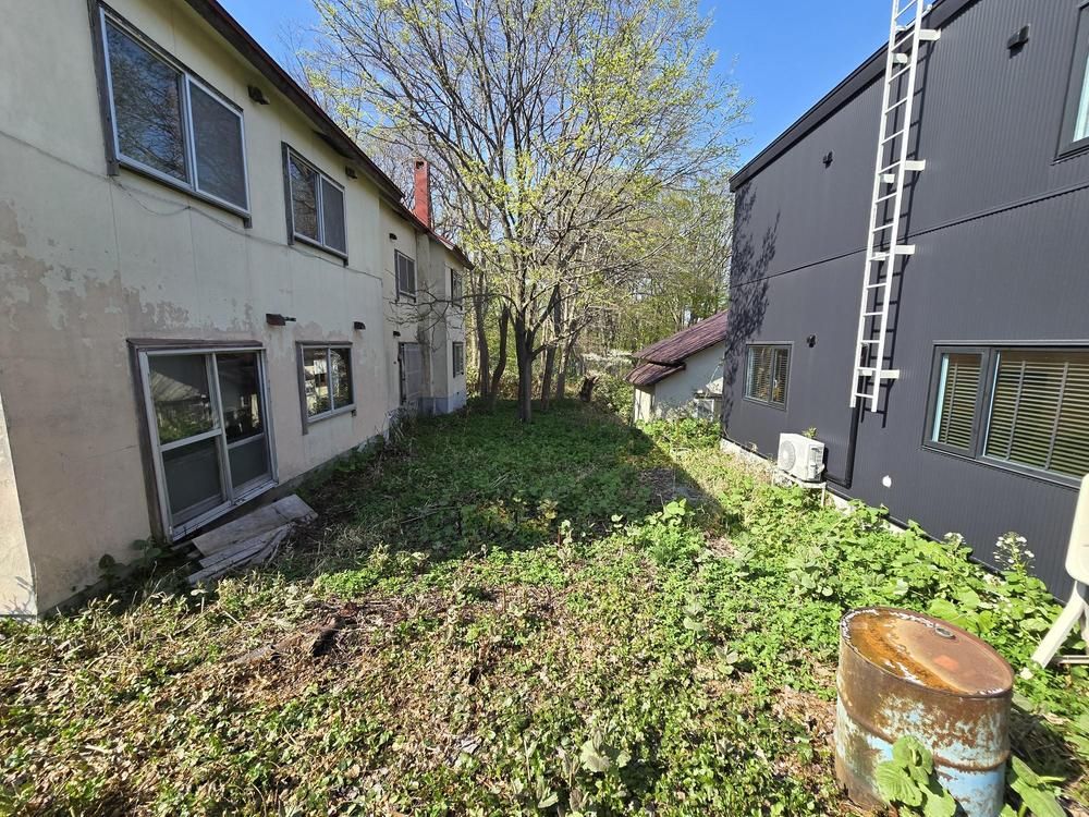 837 sqm Land for Sale in Maruyama Nishi-machi, Sapporo - Thumbnail 4