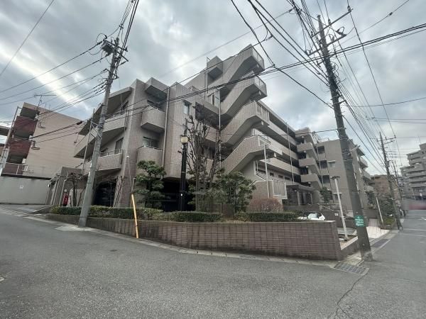 3LDK Apartment with Private Garden near Kita-Matsudo Station - Thumbnail 2