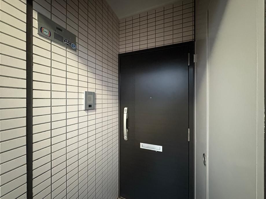 3LDK Renovated Apartment in Funabashi, Chiba with Private Garden - Thumbnail 3