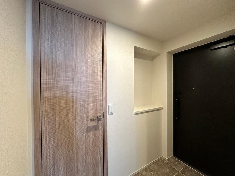 Top Floor 2LDK Apartment for Sale in Sapporo Higashi-ku - Thumbnail 2