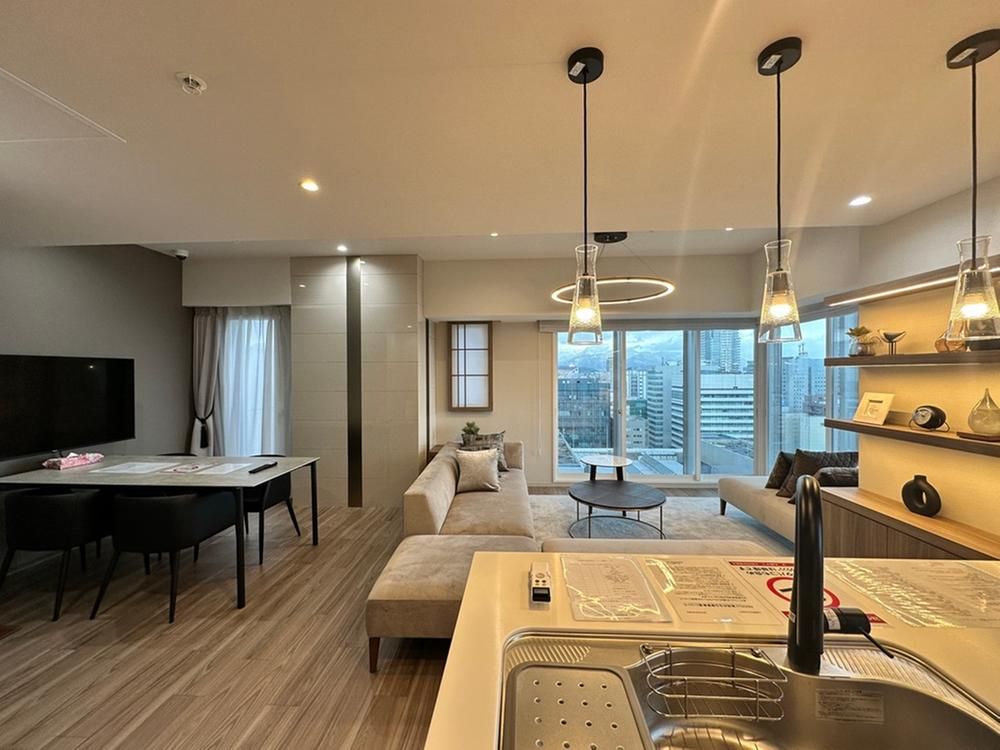 Top Floor 2LDK Apartment for Sale in Sapporo Higashi-ku - Thumbnail 4