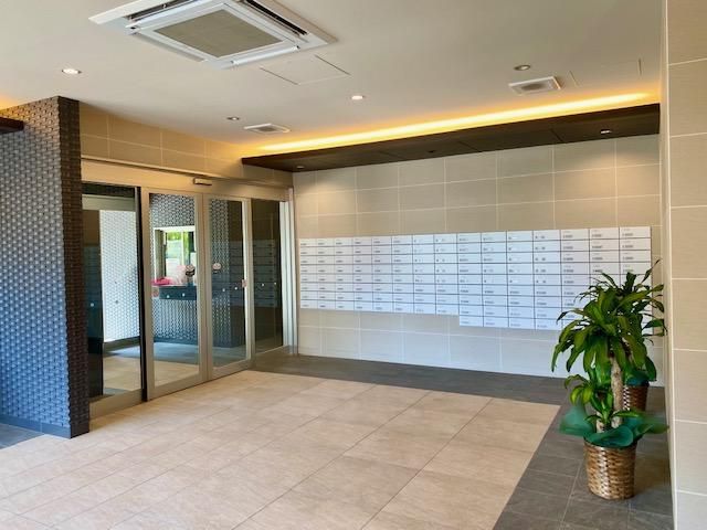 2LDK Apartment for Sale in Itoman, Okinawa – 77.23 sqm - Thumbnail 3