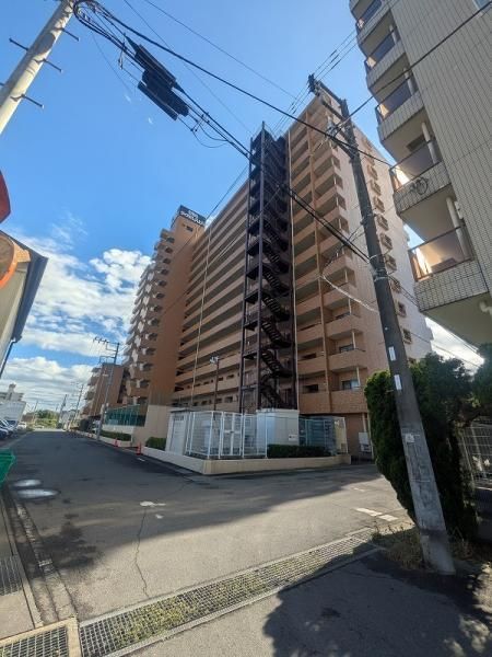 Renovated 4LDK Apartment in Tsuchiura, Ibaraki - 77m2 - Thumbnail 2