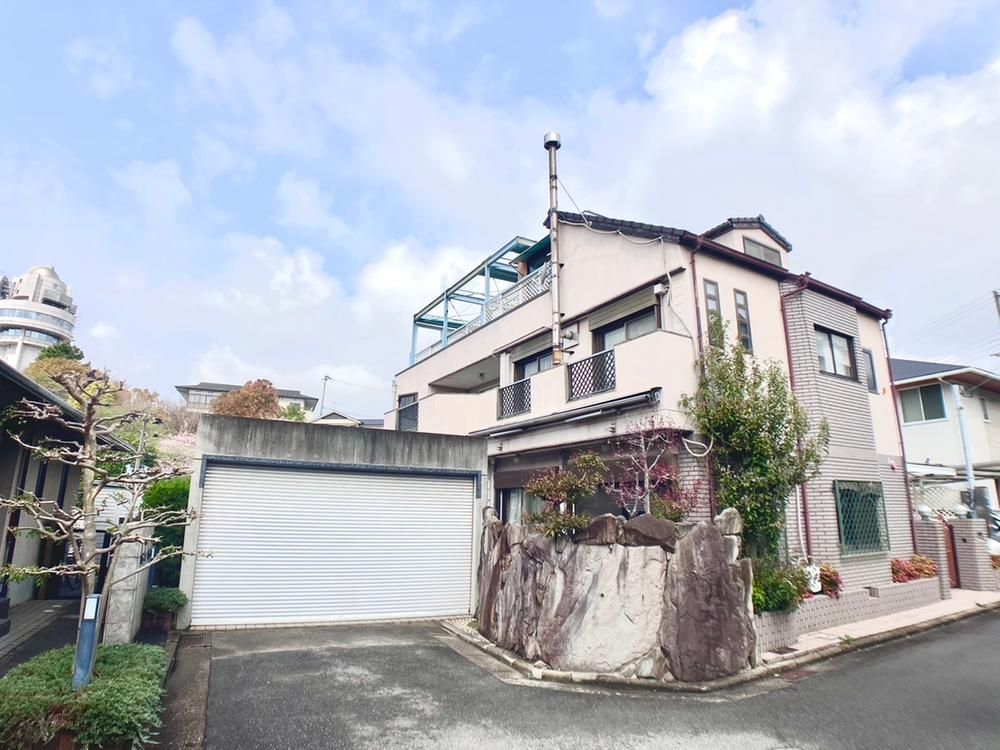 6LDK RC House for Sale in Akashi with Akashi Strait Views - Thumbnail 2