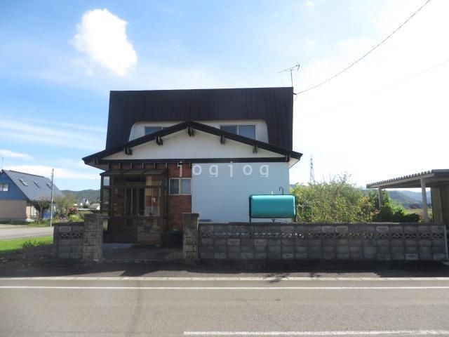 5LDK+S Detached House Near Toyonuma Station, Sunagawa - Thumbnail 2