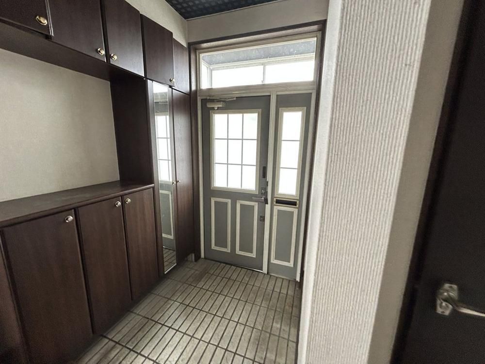 4LDK Renovated House in Asahikawa with 286sqm Lot - Thumbnail 2