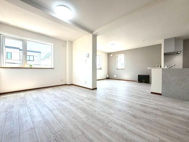 Renovated 3LDK RC House in Shiroishi Ward, Sapporo - Thumbnail 3