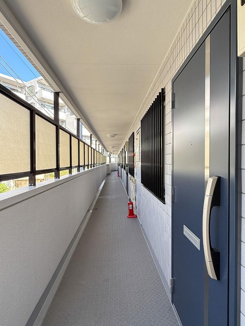 Renovated 1LDK Apartment in Kawasaki Takatsu Ward - Thumbnail 2