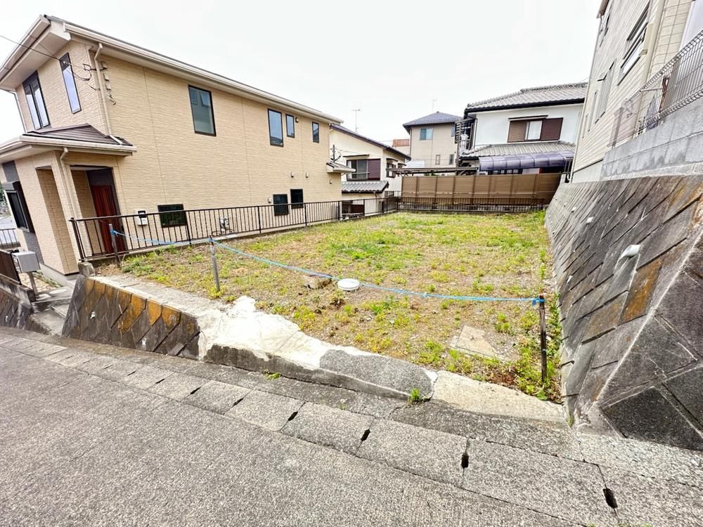 Land for Sale in Isehara City Kanagawa 116.44 sqm - Thumbnail 3