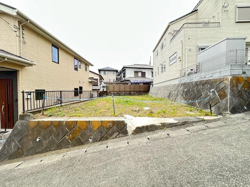 Land for Sale in Isehara City Kanagawa 116.44 sqm - Thumbnail 2