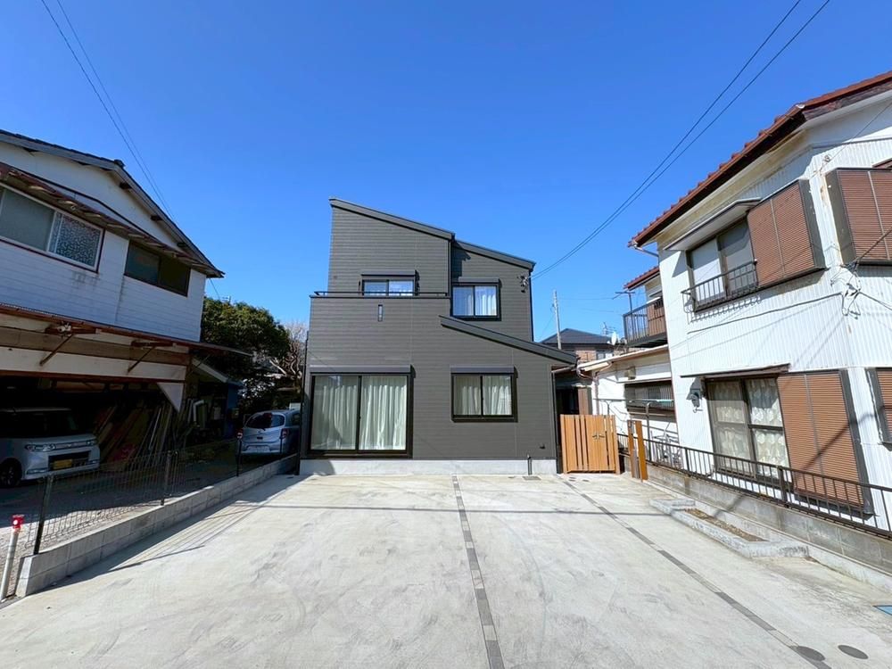 4LDK House Near Tsukuihama Station in Yokosuka - Thumbnail 2