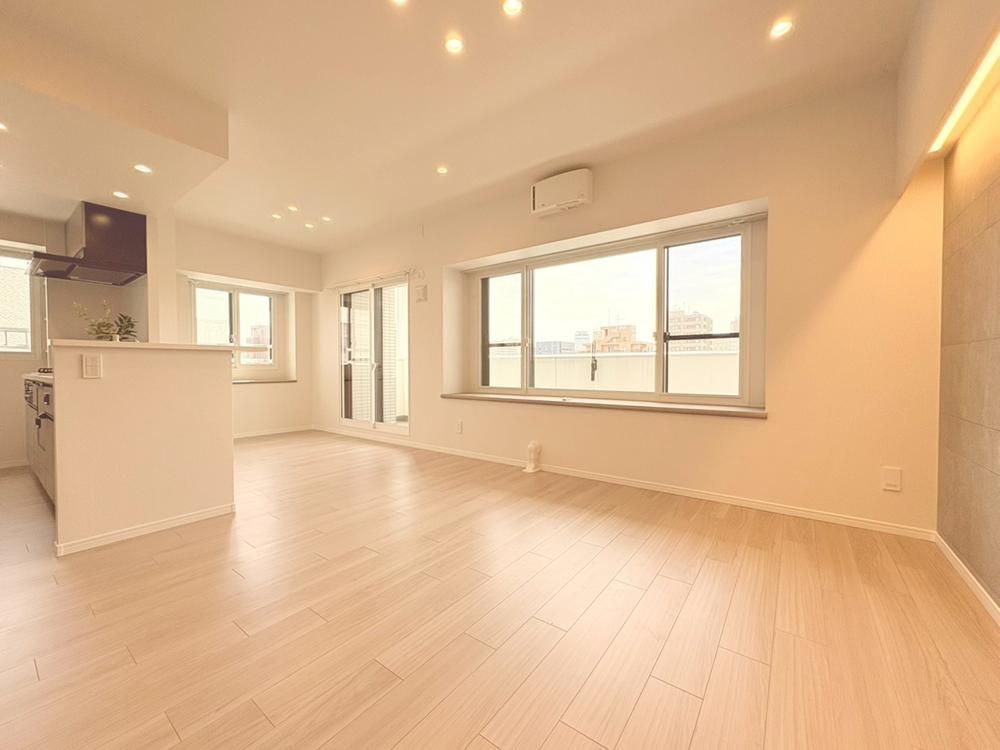 Renovated 4LDK Apartment in Central Sapporo, 92.74m² - Thumbnail 4