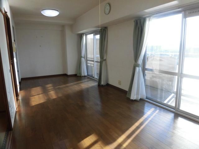 3LDK Apartment for Sale in Kochi City, 83m², 7th Floor - Thumbnail 2