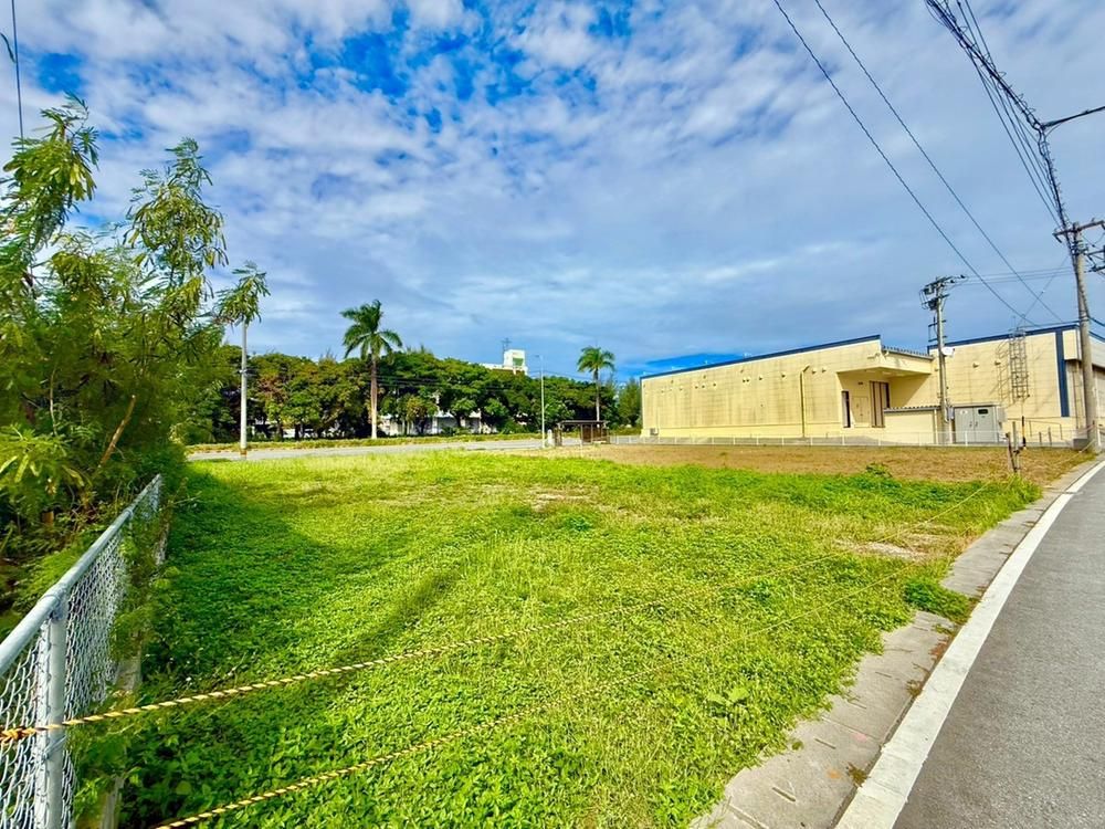Land for Sale in Yomitan Village, Okinawa - 569.21 sqm - Thumbnail 4