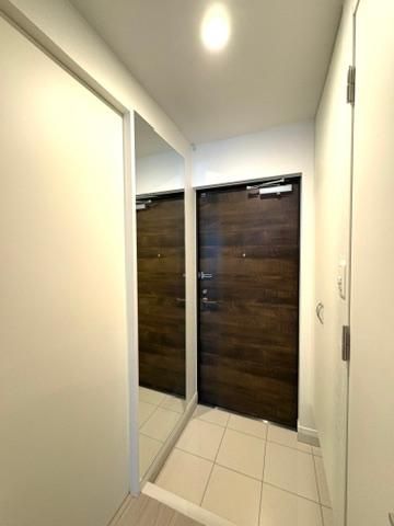 Modern Studio Apartment in Hakata Ward, Fukuoka - Thumbnail 2