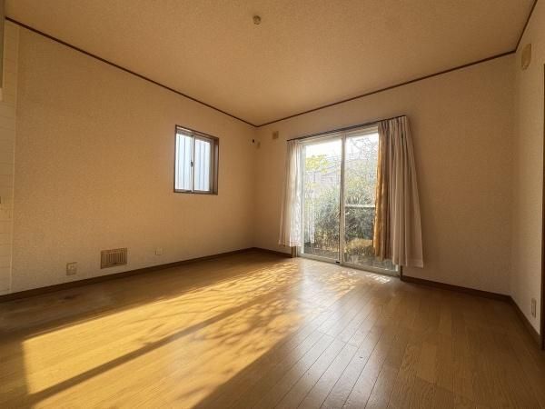 4LDK House for Sale in Totsuka-ku, Yokohama - 85m2 - Thumbnail 4