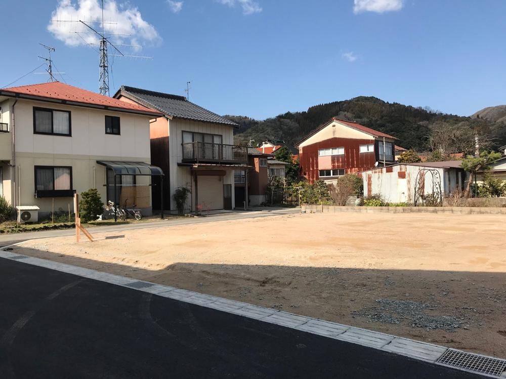 Land for Sale in Hirose, Yasugi City - 3.59 Million Yen - Thumbnail 2