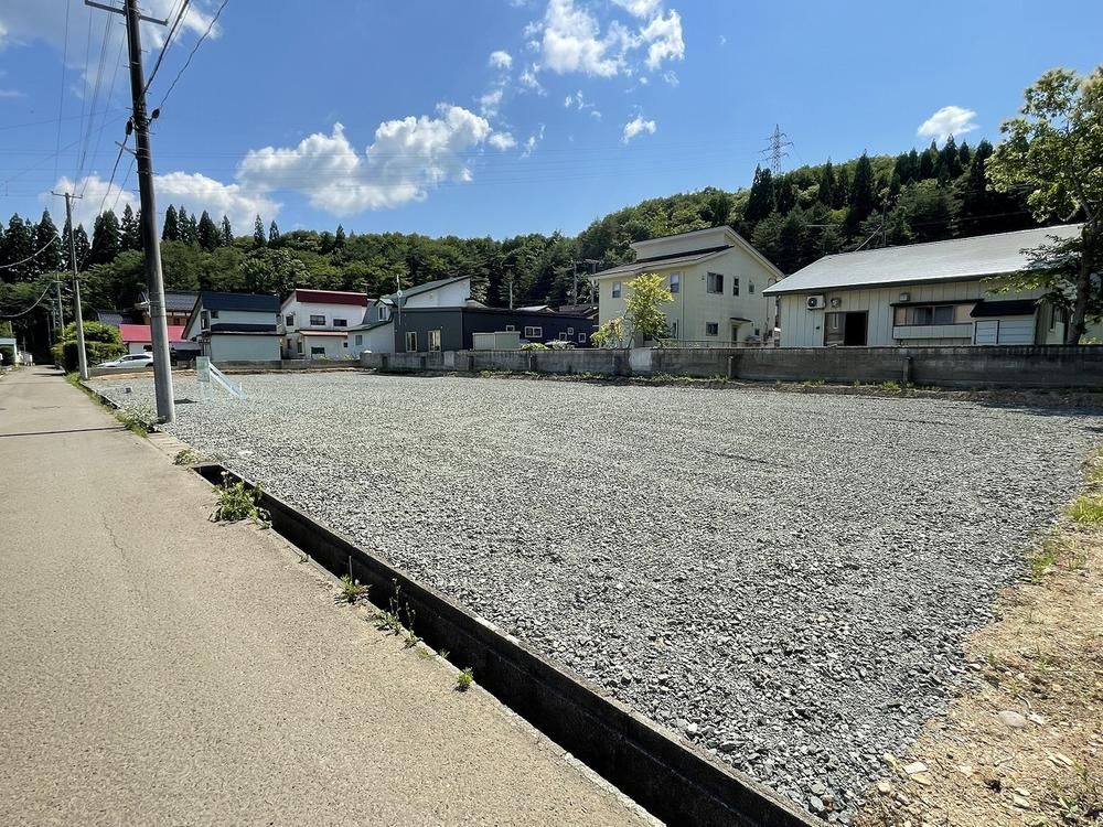 100 Tsubo Land for Sale in Odate, Akita - Near Schools & Route 7 - Thumbnail 2