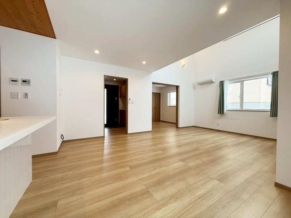 4LDK Detached House for Sale in Minami-ku, Sapporo - 122 sqm - Thumbnail 4