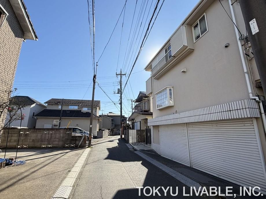 5DK Detached House in Fuchu City, Tokyo - 159.81 sqm - Thumbnail 4