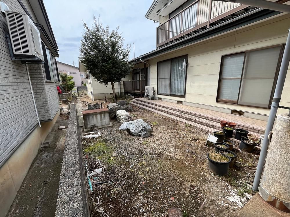 8LDK+S House for Sale in Joetsu, Niigata - 364 sqm - Thumbnail 2