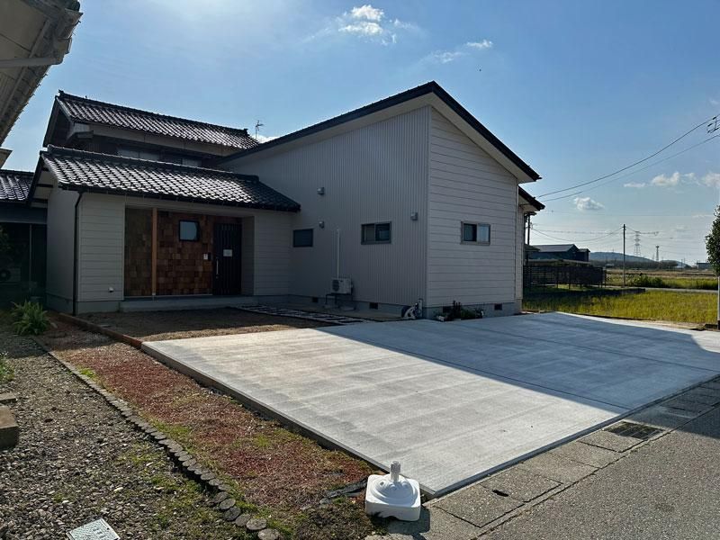 Renovated 3LDK House with Seismic Grade 3 in Hakui, Ishikawa - Thumbnail 2