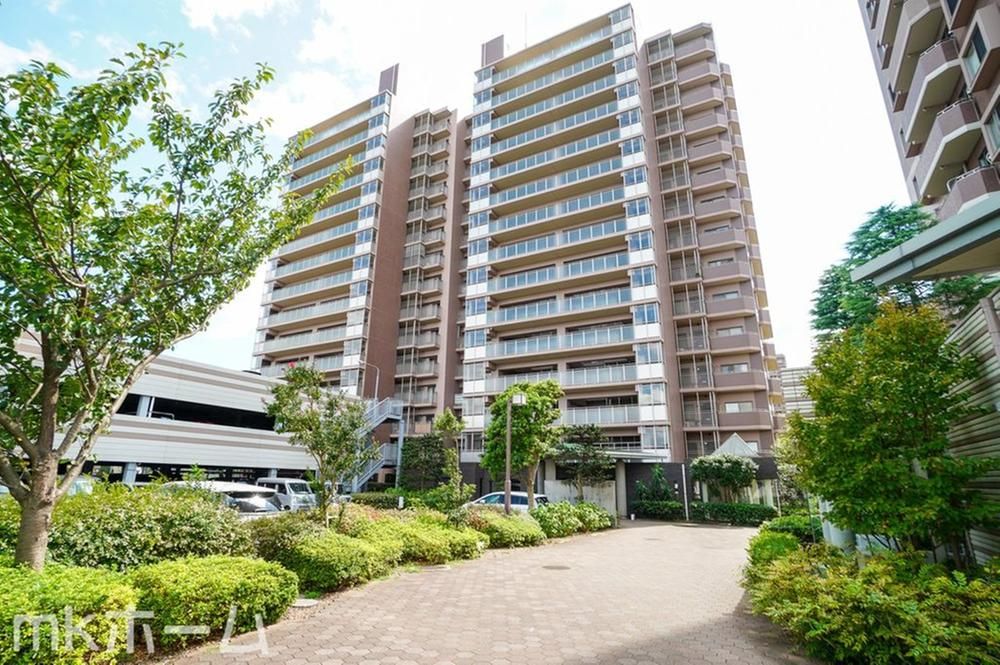 3LDK Apartment for Sale in Funabashi, Chiba - 71.3 sqm - Thumbnail 2