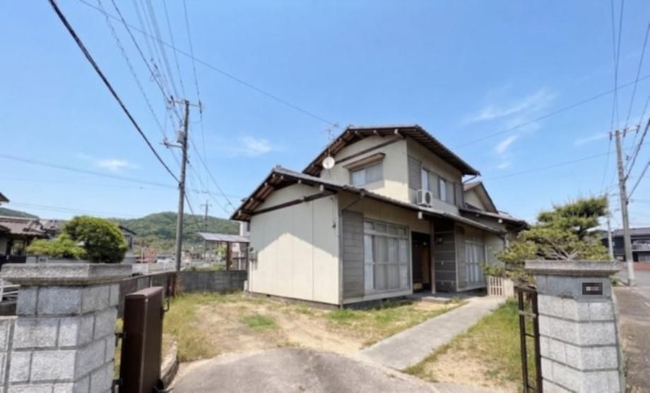 5DK House for Sale in Daimon-cho, Fukuyama City - Thumbnail 2